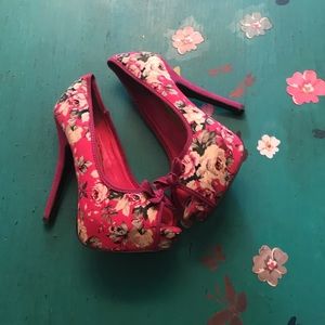 Beautiful PUMP HEELS